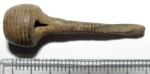 Bronzová jehlice s dutou hlavičkou a tordovaným dříkem – přelom starší a střední doby bronzové (kolem 1500 př.Kr.).